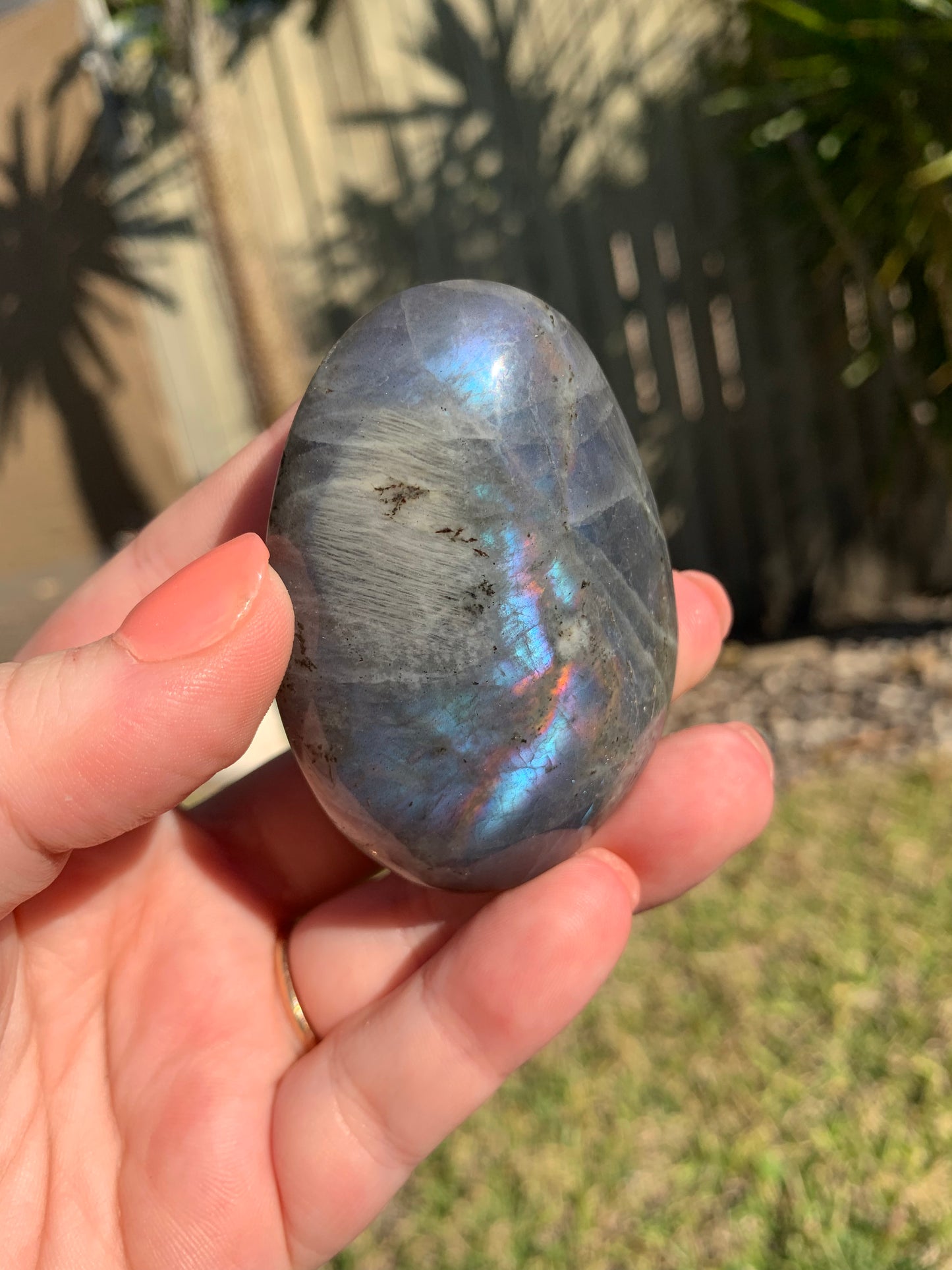 Labradorite Palmstone