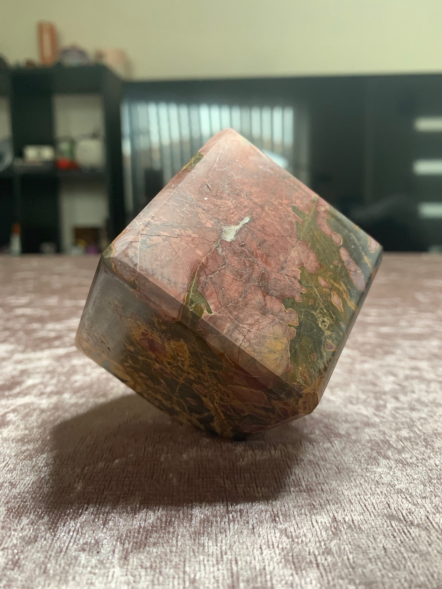 Cherry Creek Agate Floating Cube